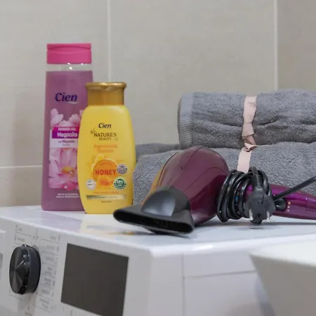 Smart With Ultra Fast 1gbps Wifi And Air Conditioning Apartmán Praha